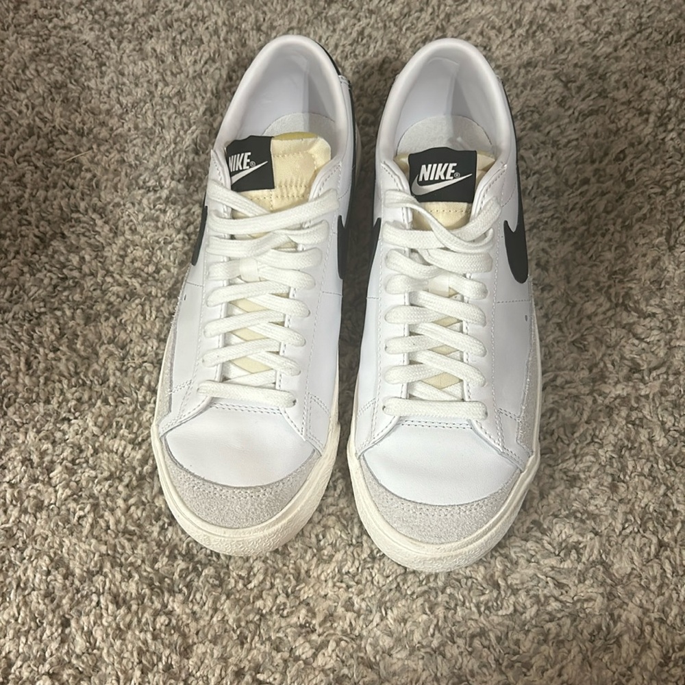 Women’s Nike Blazer Low '77